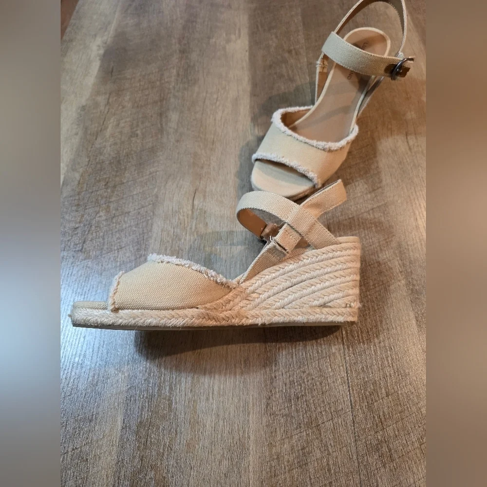 Lucky Brand chic espadrille